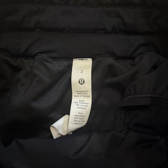 Lululemon Track That High-Rise Lined Short 5" Womens Size 2 Black - Picture 4 of 6